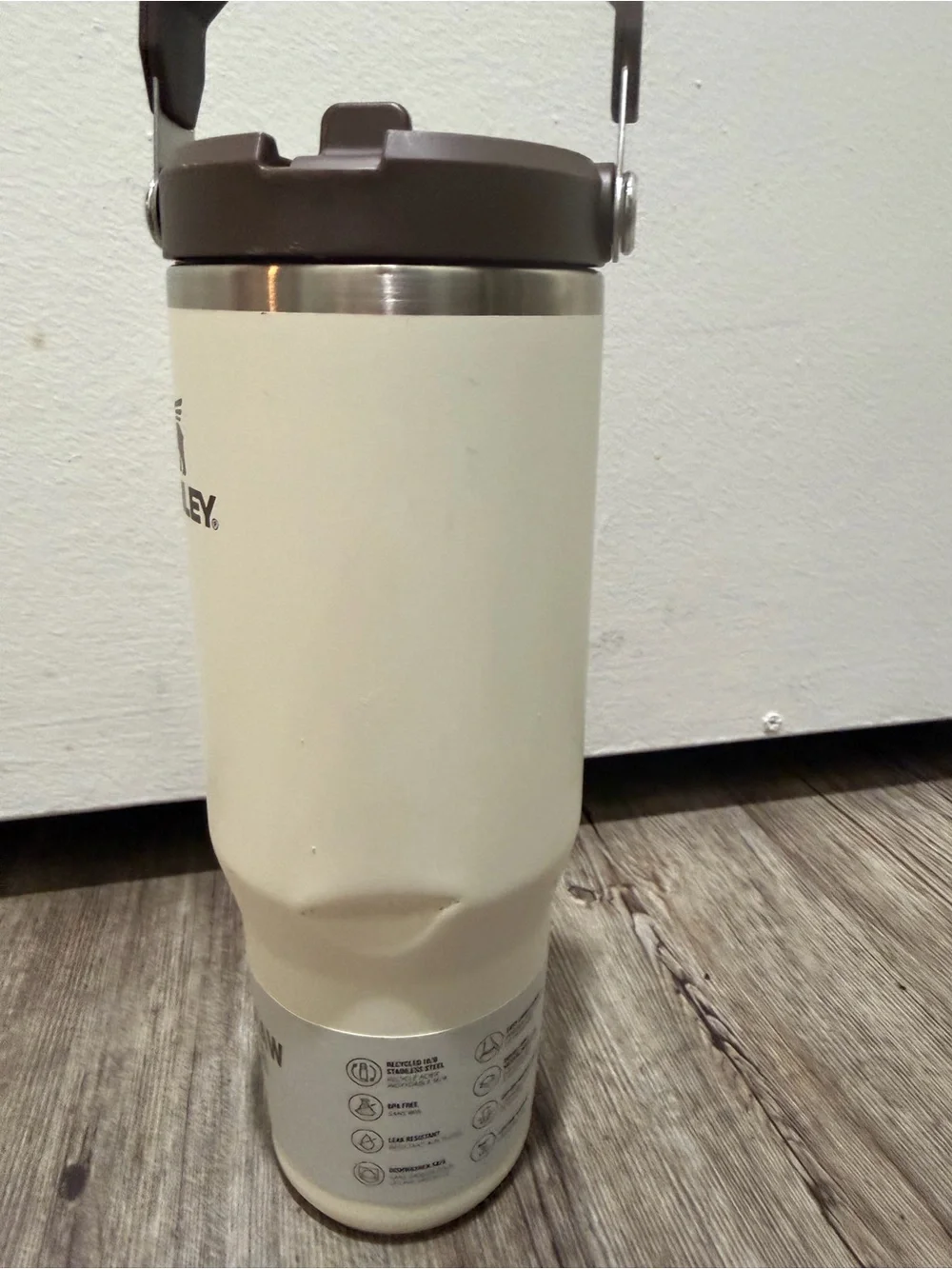 Stanley Flip Straw Tumbler in Cream and Brown - Picture 3 of 9